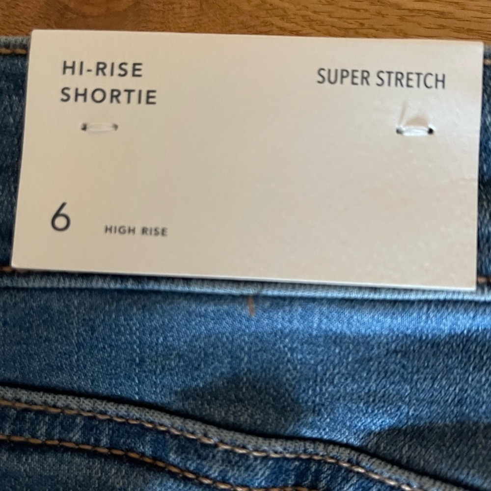 NWT AEO HI-Rise Super Stretch Shortie - Picture 12 of 16